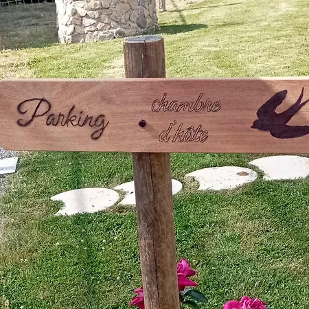 Cosy Avec Terrasse Privative Et Wifi A Bed and breakfast 3*